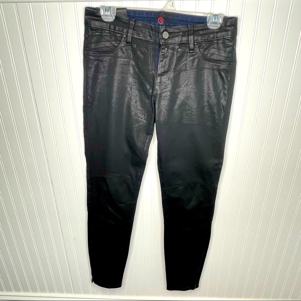 The Sinclair MFGRP | BLACK Rohe Coated Moto Zip Ankle Fixed Leggings